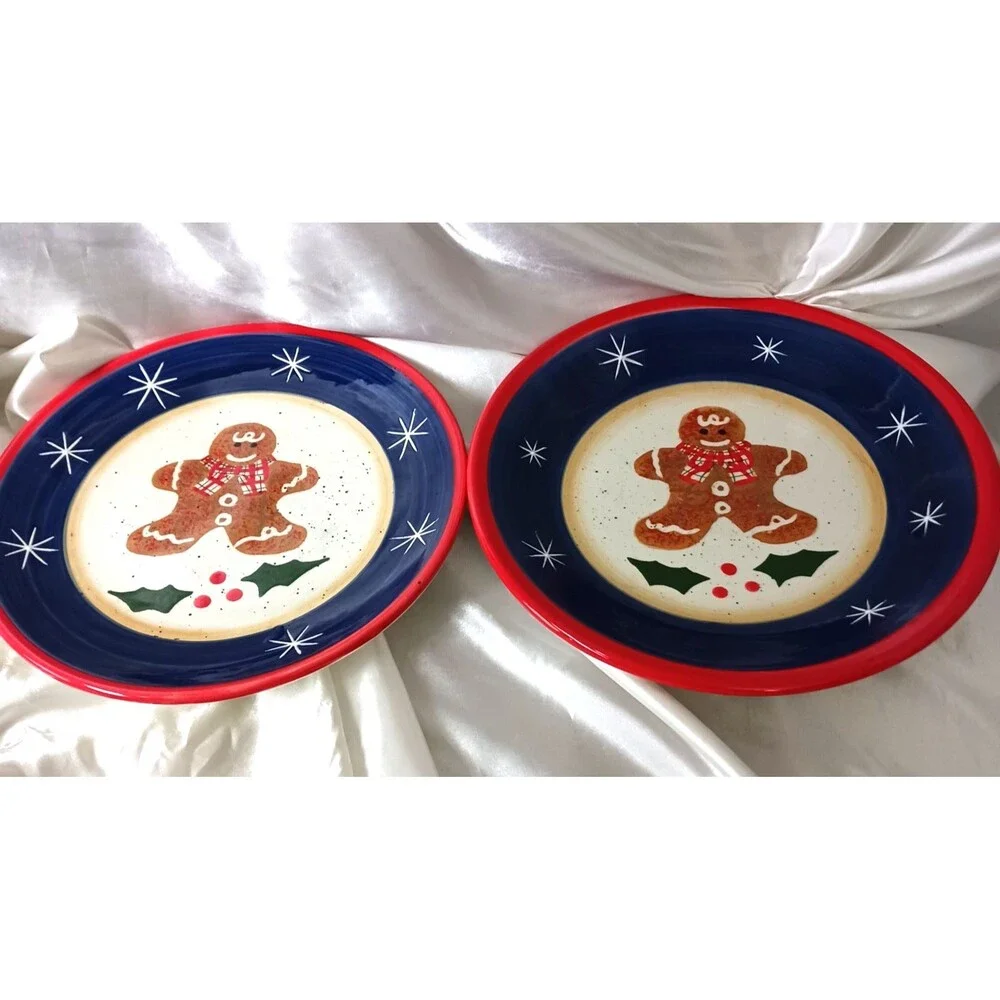 CHRISTMAS GINGERBREAD MAN 8'' PLATE-LOT OF 2